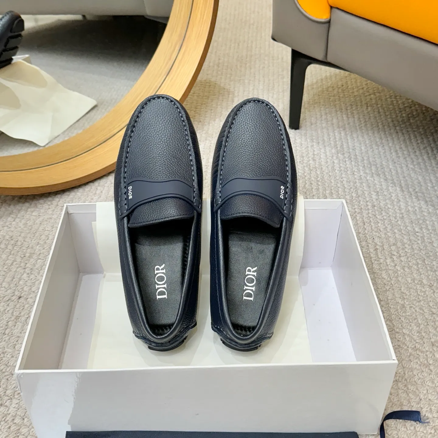 Men's clothing and shoes 💰420! (Yangli) Quality DIOR [Dior’s latest arrival] real auction hot-selling Doudou shoes 🔍DIOR) new Doudou shoes 👍Belgian designer Martin Margiela serves as Gucci shoe designer y full of charm, luxury style gentleman upper: imported cowhide, lining with spring sweat-absorbent first-layer sheepskin. Outsole Brand outsole, the last stitching on the bottom will never come off; equipped with classic Gucci exquisite hardware C D buckle💋The whole pair of shoes is fashionable and casual without losing high-end style; standard 38-46
